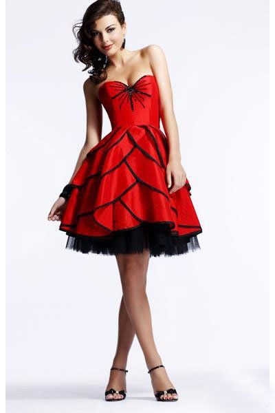 красное платье для нового года 2013